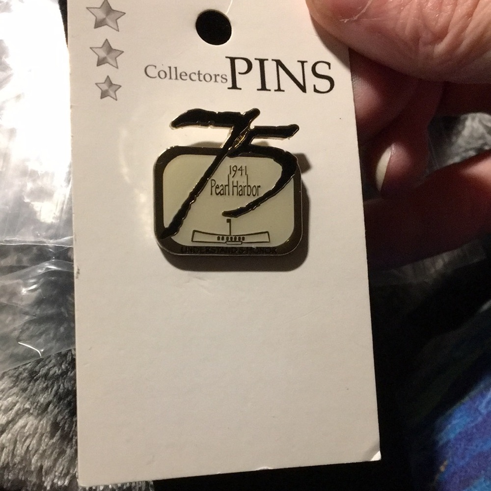 75th Anniversary of Pearl Harbor Collectors Pin New on Card